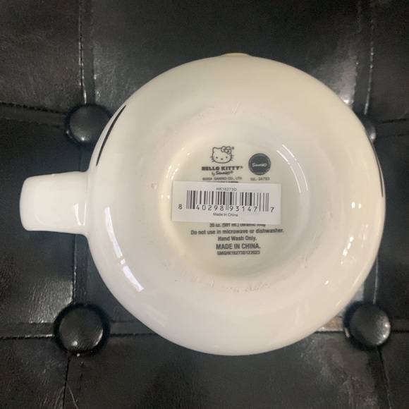 New Hello Kitty Face Purple Bow Sculpted Coffee Mug By Sanrio & Silver Buffalo - Picture 8 of 8